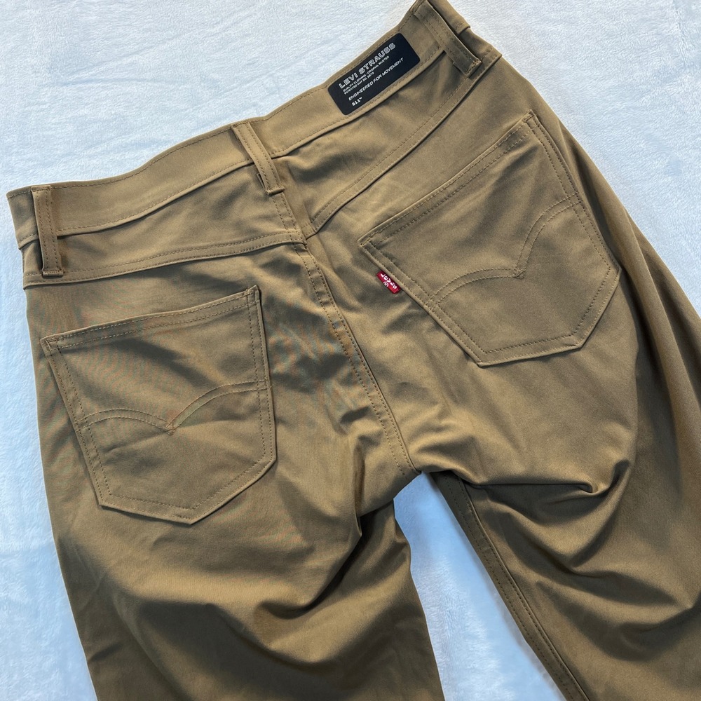 Levi Strauss 511 Slim Fit Engineered for Movement Pants Khaki 29x30 A9213-0016